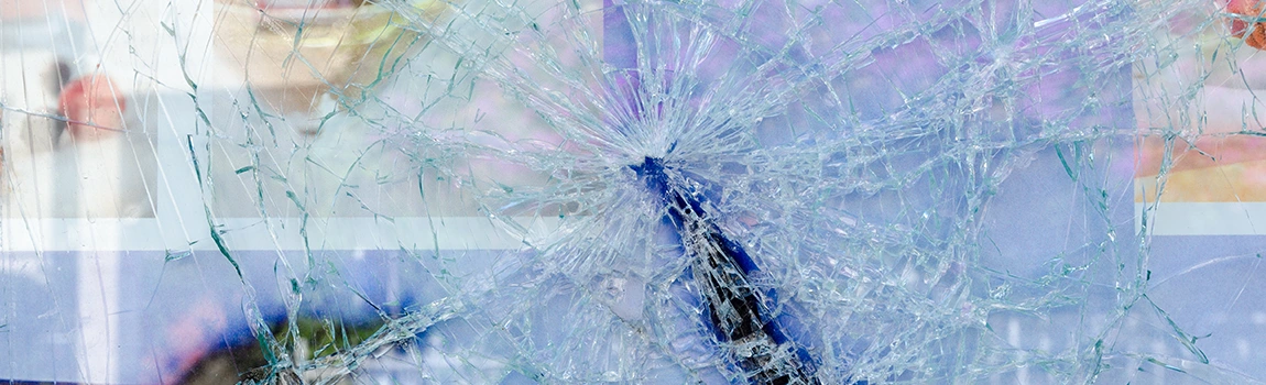 Window Broken Glass Repair in Miami Lakes, FL